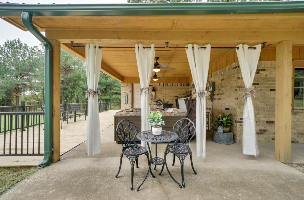 Bethel House | Updated Family Home, 20 Mi to Broken Bow Lake!