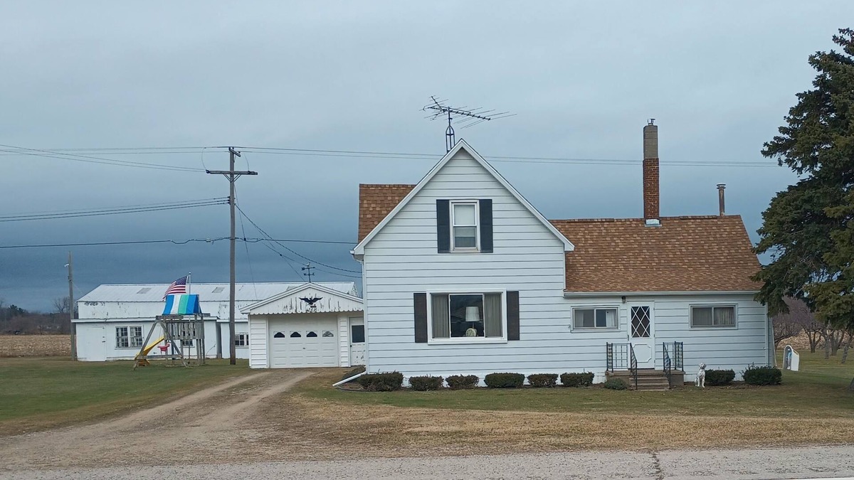 Port Austin House | Updated farmhouse with close access to all attractions