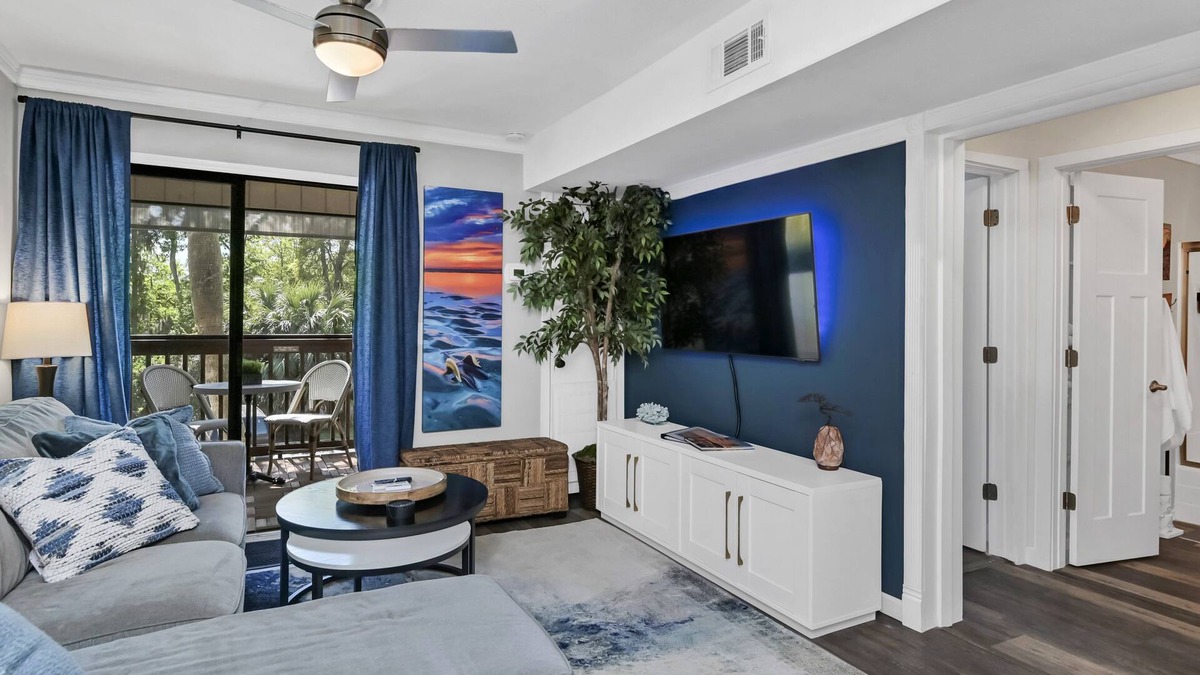 North Forest Beach Villa | UPDATED Hilton Head Island Sands Villa with Terrace & Pacman @ COLIGNY BEACH!