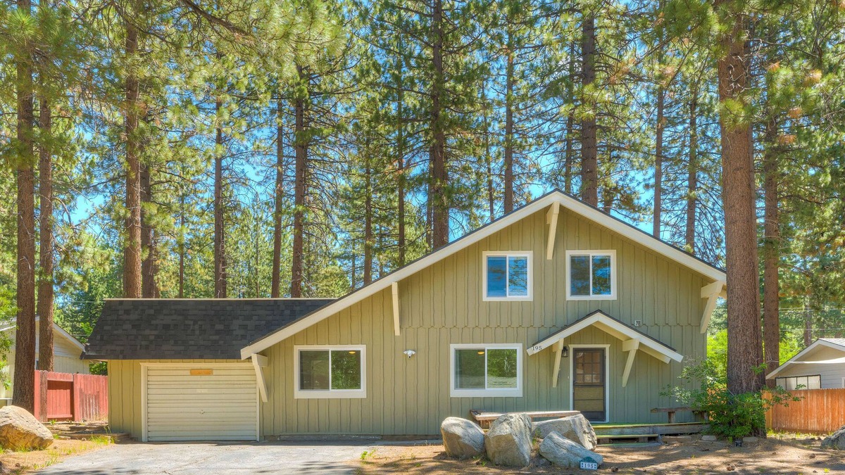 Lower Kingsbury House | Updated home tucked in trees with WiFi, wood-burning stove, & W/D - dogs OK
