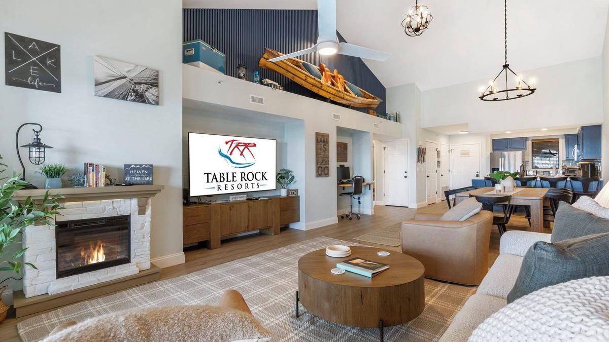 Indian Point Condo | Updated Lake Retreat with Views, Pools, Kayaks, Boat Ramp, and Easy Access to Silver Dollar City