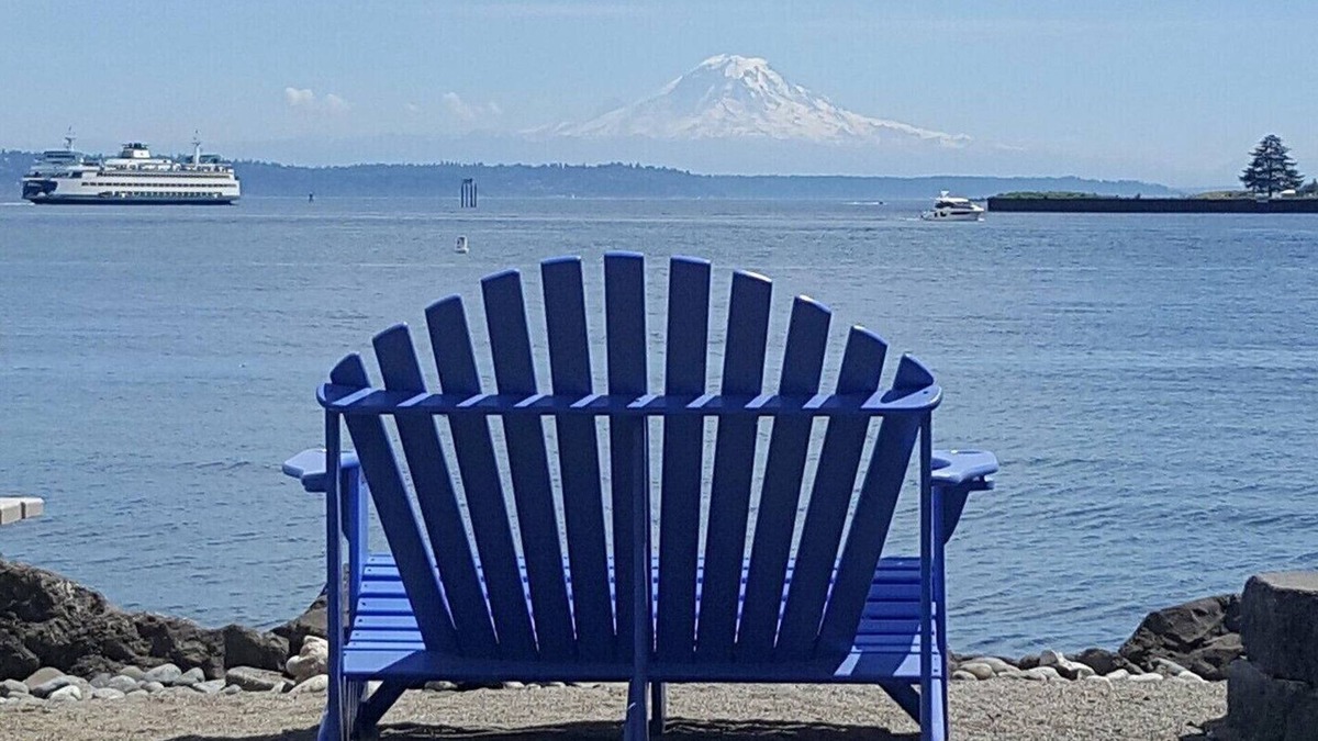 Bainbridge Island House | UPDATED LISTING! Waterfront Beachhouse on Bainbridge Island, WA