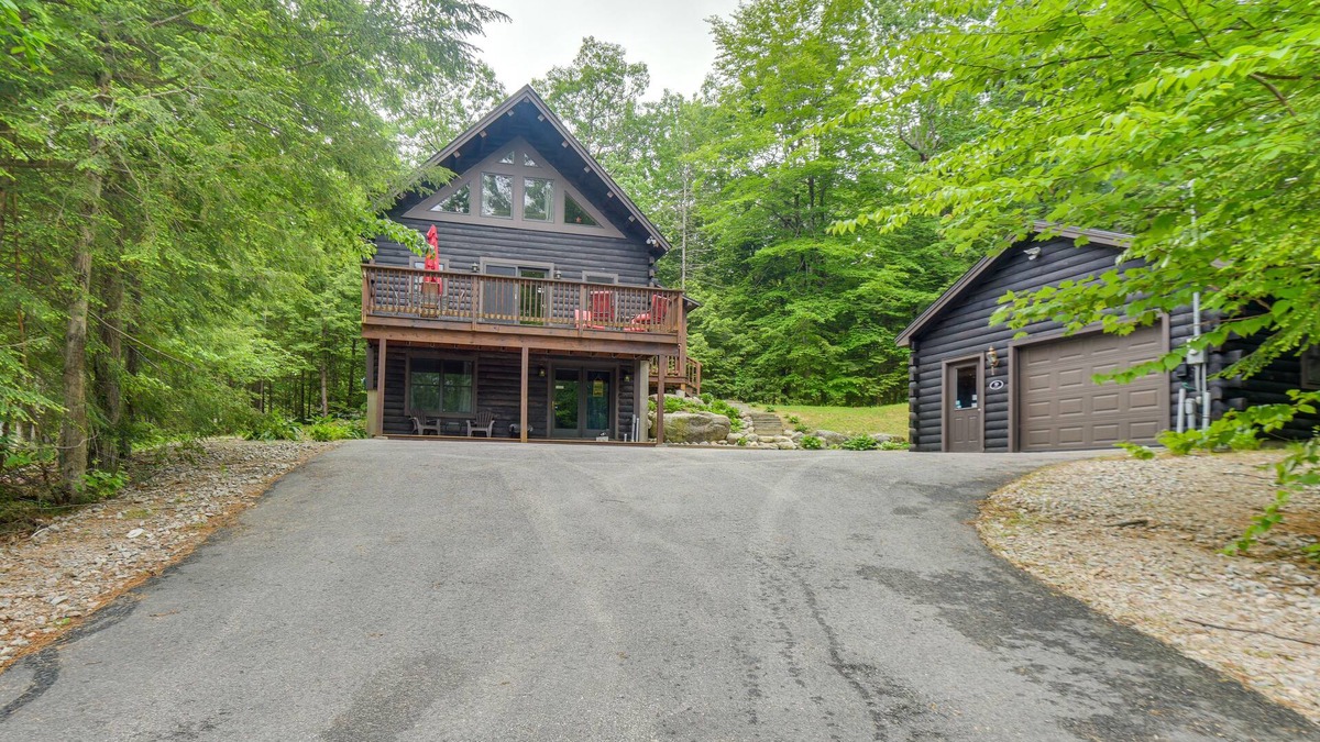Conway Cabin | Updated Log Cabin Near Story Land & Diana's Baths!