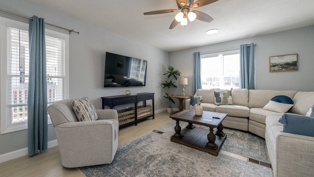 Maryville House | Updated Maryville Family Home | Historic District | In Town Near National Park