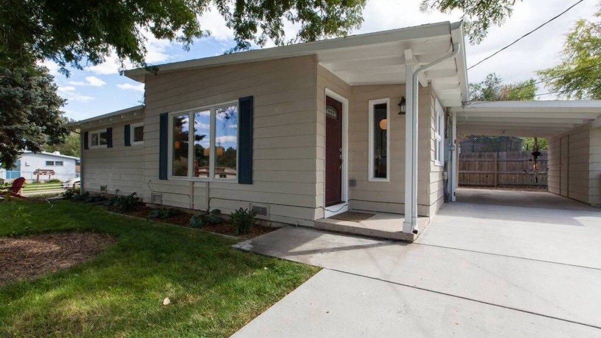 Arvada House | Updated Midcentury Gem Located in Trendy Olde Town Arvada