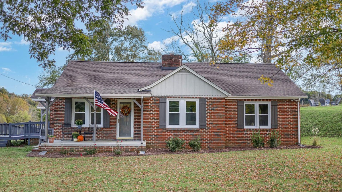 Dickson Other | Updated Modern Farmhouse Near Downtown Dickson!
