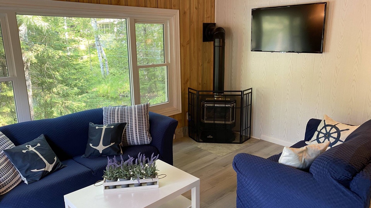 Round Lake Cottage | Updated Riverfront Cottage with Lake Access & StarLink, for Recreationalists!