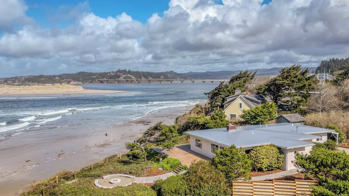 Waldport House | Updated Single-level Oceanfront Home Has Fantastic Views, Hot Tub, Fire Pit, BBQ
