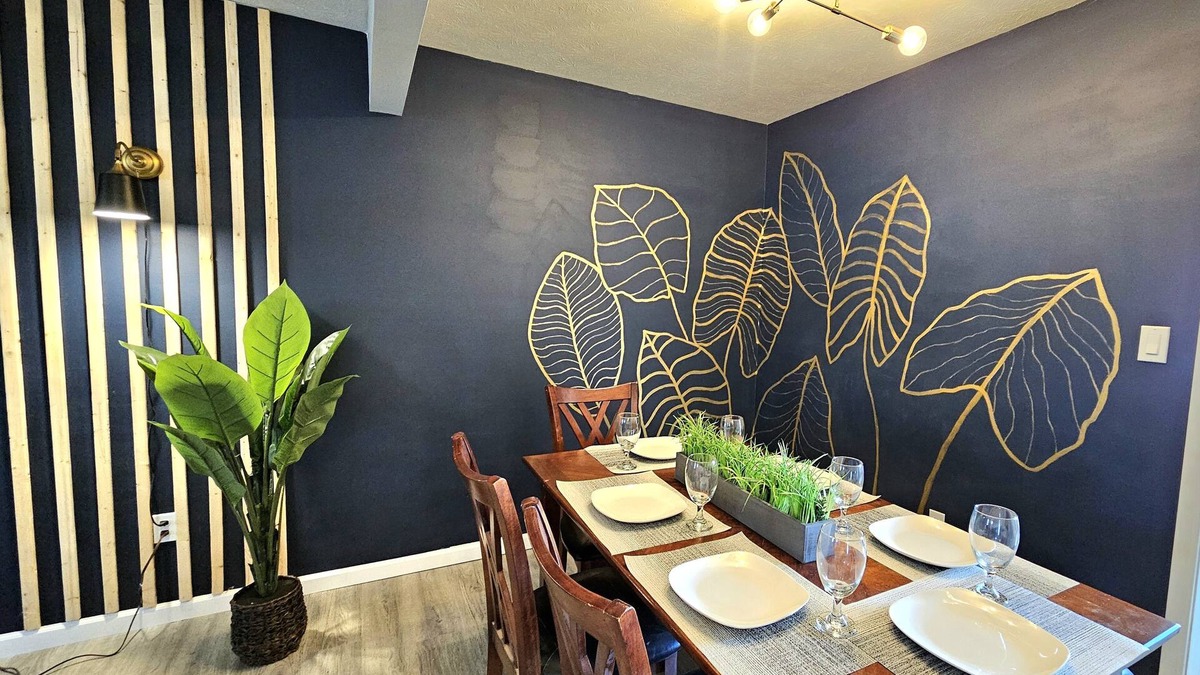 Bedford House | Updated, Spacious, Convenient Location