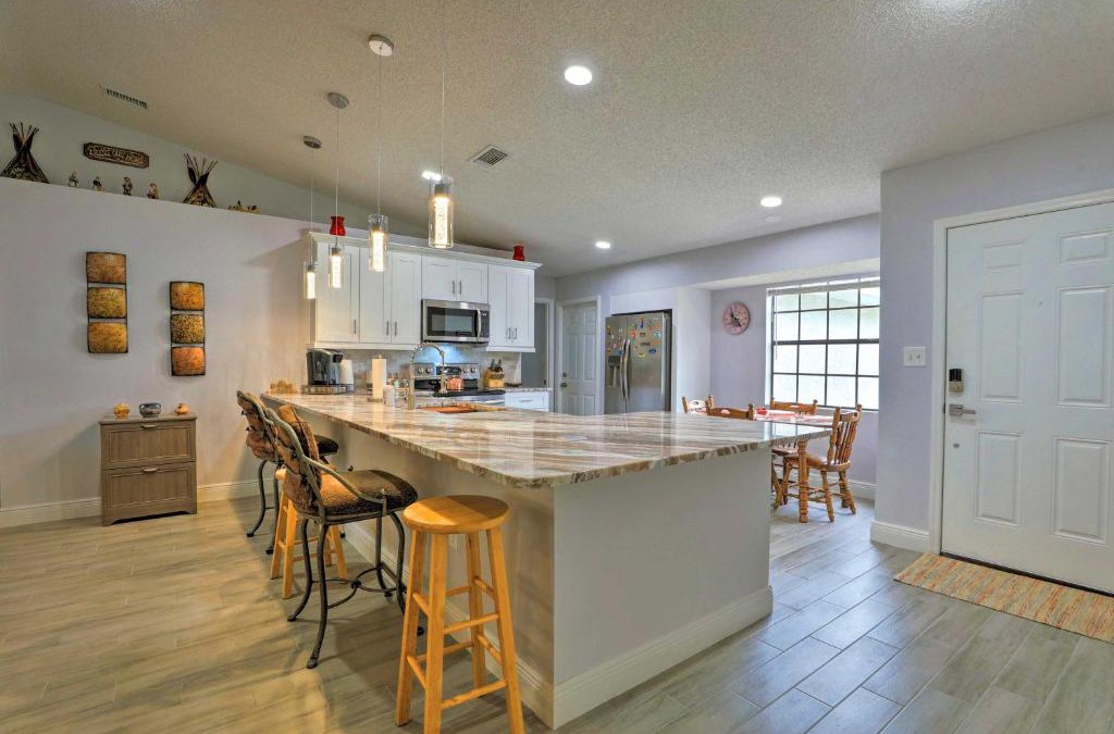 Tavares House | Updated Tavares Retreat Less Than 1 Mile to Boat Ramp