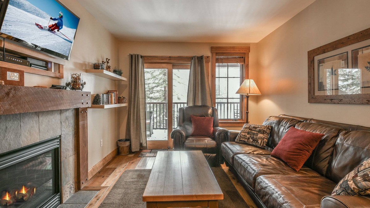 River Run Condo | Updated Unit Near Ski Lifts, Dining & Shops!