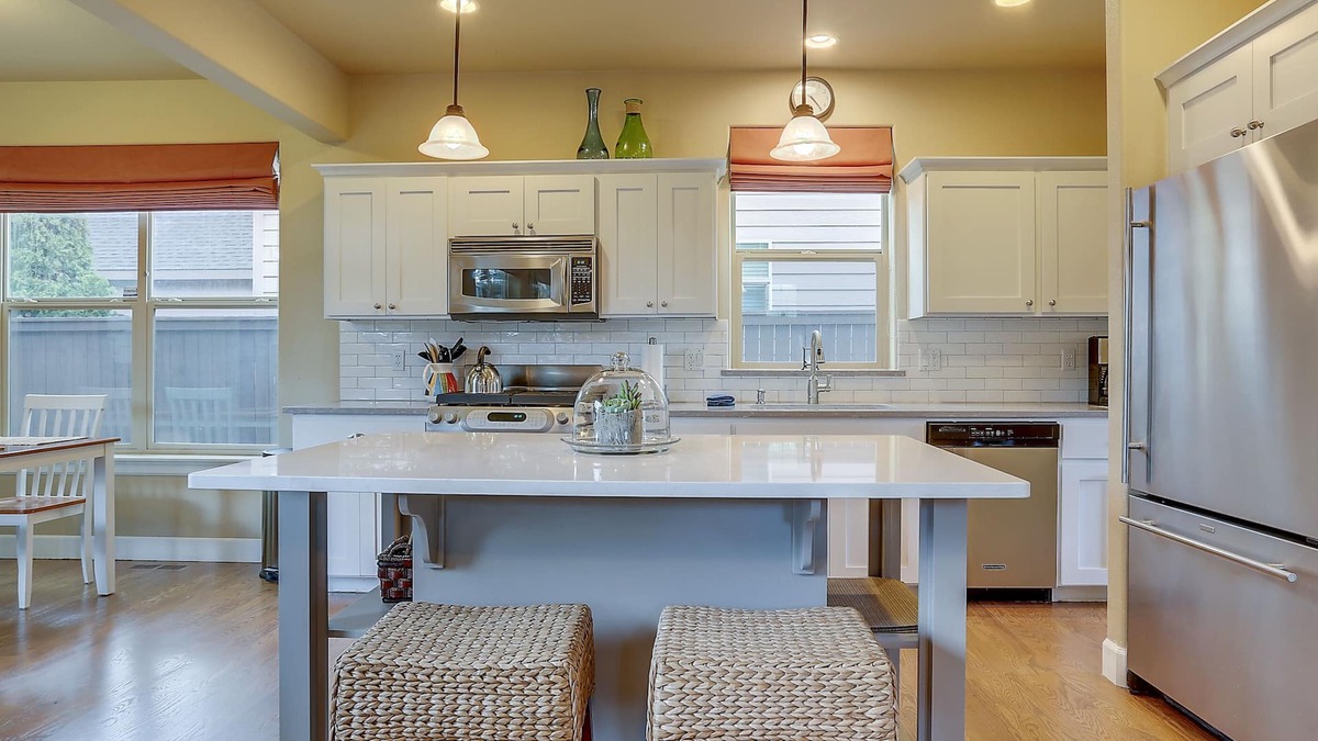 Southwest Bend House | Updated w/AC, Close to Old Mill & River Trail, Peaceful