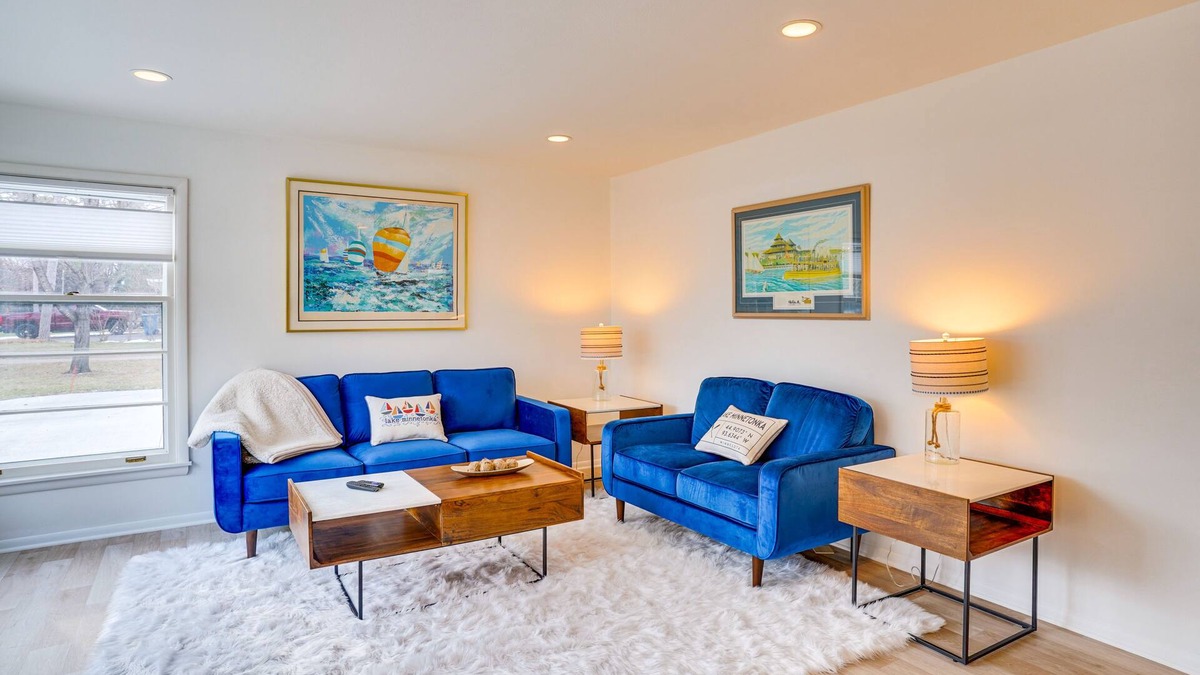 Deephaven House | Updated Wayzata Home < 2 Mi to Lake Minnetonka!