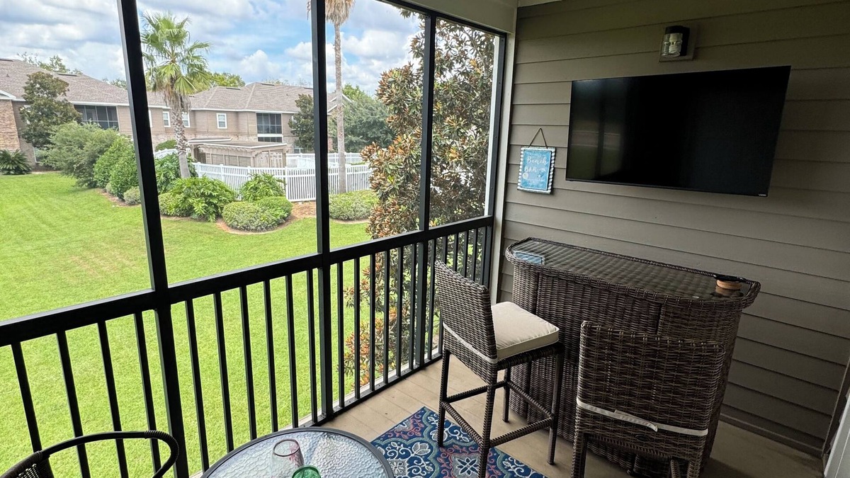 Foley Condo | Upgraded condo close to Beach