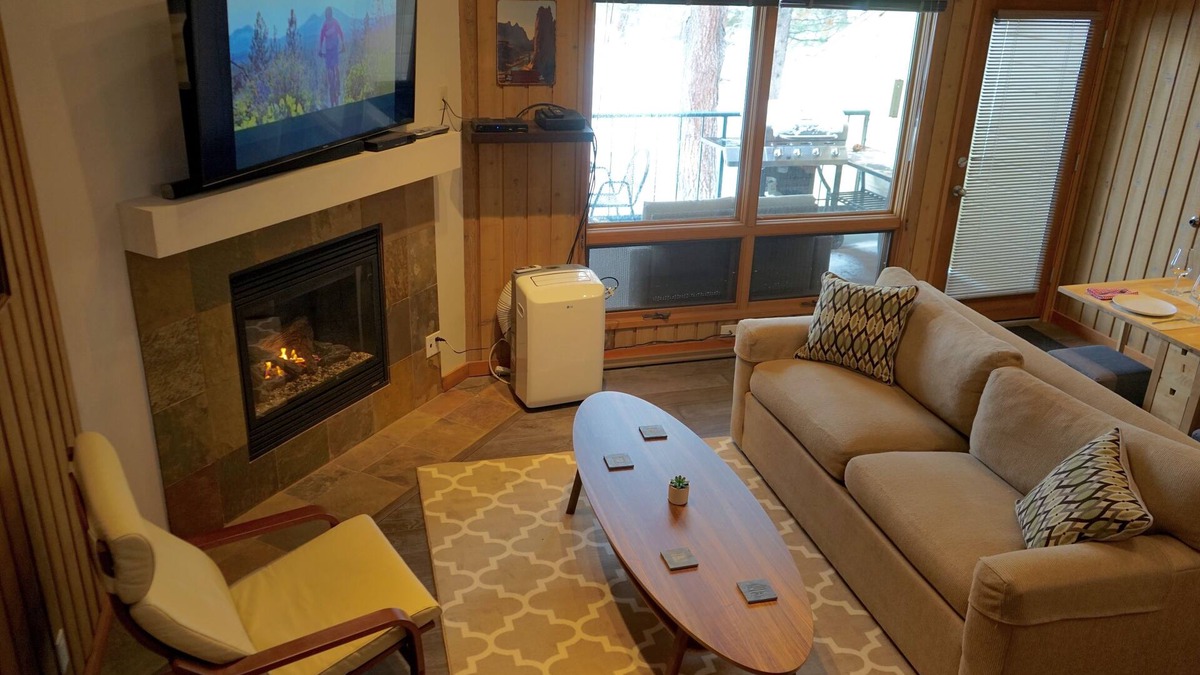 Century West Condo | Upgraded Mt.Bachelor Village Loft Condon+ includes IKON pass holder offer