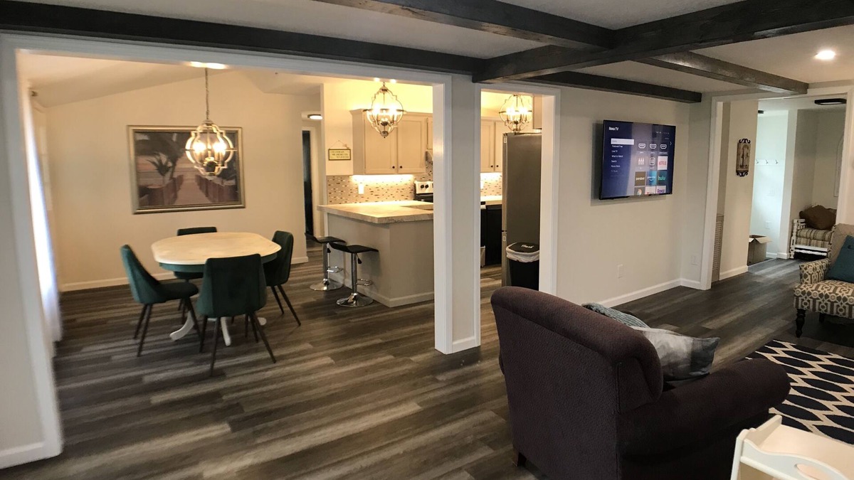 St. Helen House | Upnorth with a dockslip