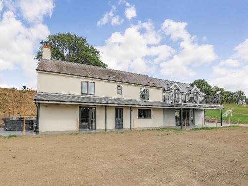 Meifod House | Upper Bryn Y Groes