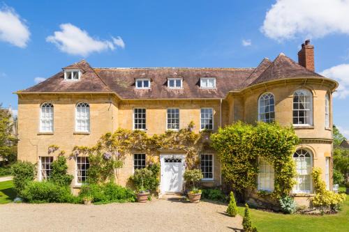 Kemerton Bed & Breakfast | Upper Court