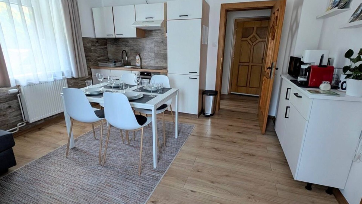 Bad Bleiberg Apartment | UPPER FLOOR, 2-ROOM APARTMENT-kl.Z.with double bed - Haus im Hochtal