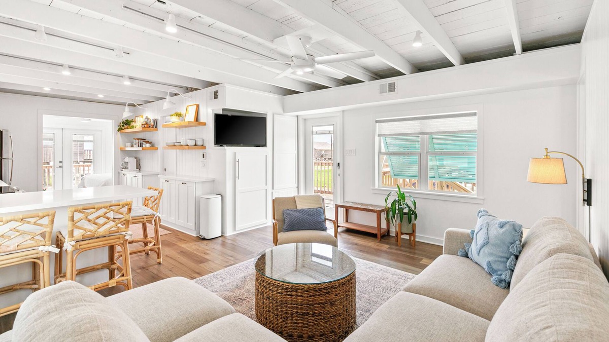 Surfside Beach House | Upscale 2nd Row Stay - Water Views - King + Queen