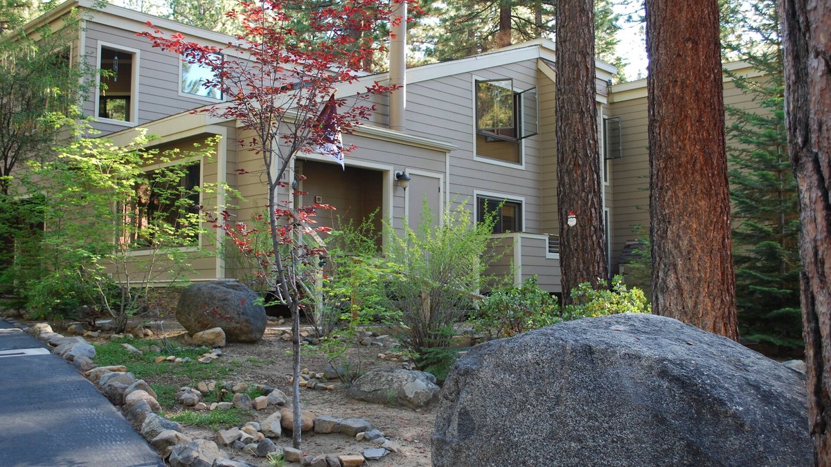 Incline Village Condo | Upscale 3 Bedroom 2 Bath Condo in Incline Village