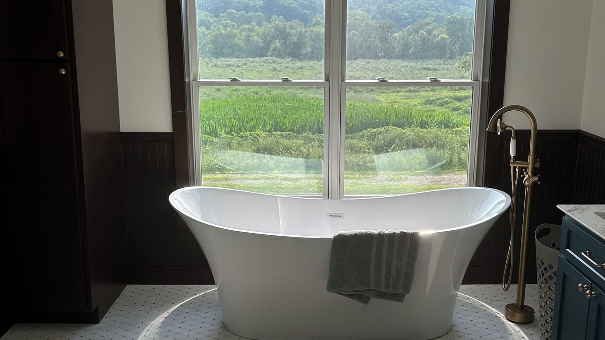 Muscoda Other | Upscale 4-bedroom Farmhouse in Muscoda on Historic Century-Old Farm w/AC, Wi-Fi