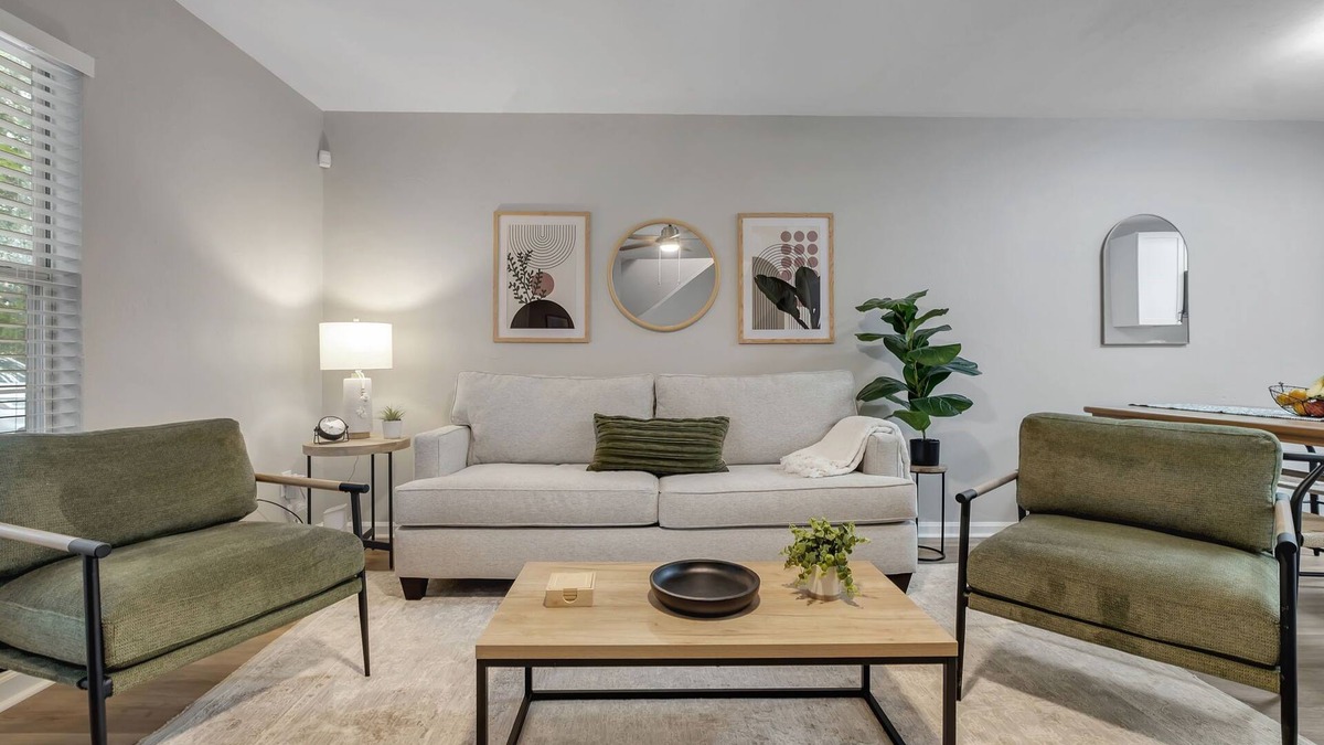Griffin Heights House | Upscale 4BR/3BA Townhome - Walk to FSU Stadium