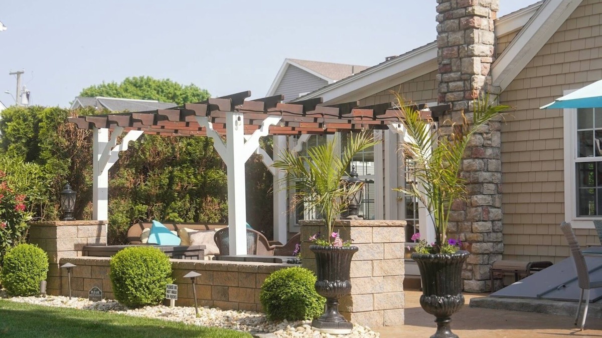 Westbrook House | Upscale Beach Home! PRIME WEEKS STILL AVAILABLE ! Discounted Rate of 200 off
