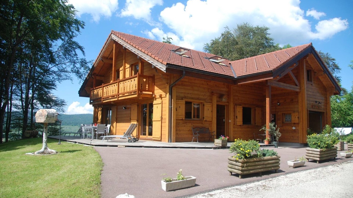Foncine-le-Haut Ski Chalet | Upscale CHALET in the heart of the Haut Jura Nature Park: relaxation assured