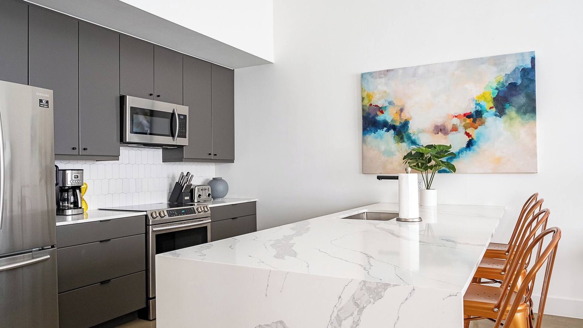 Holly Condo | Upscale Condo in East Austin