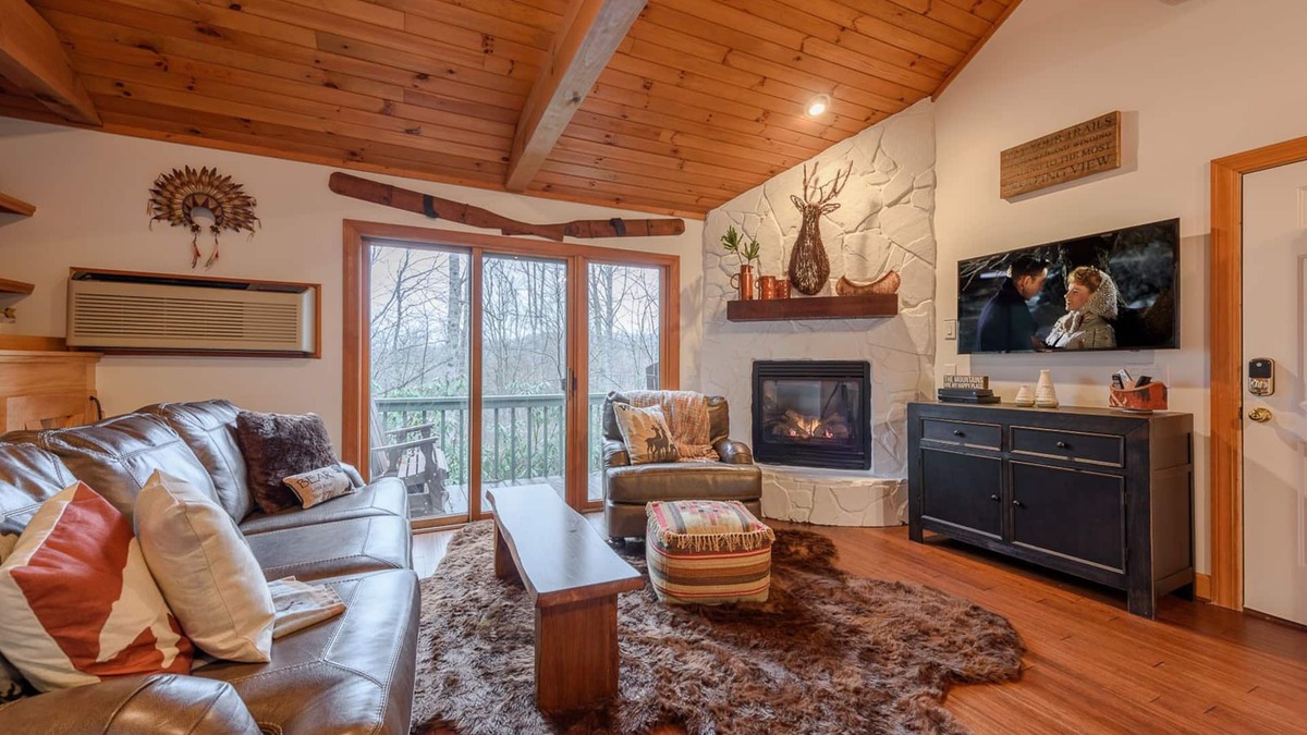 Boone Cottage | Upscale Cottage Near Blue Ridge Parkway