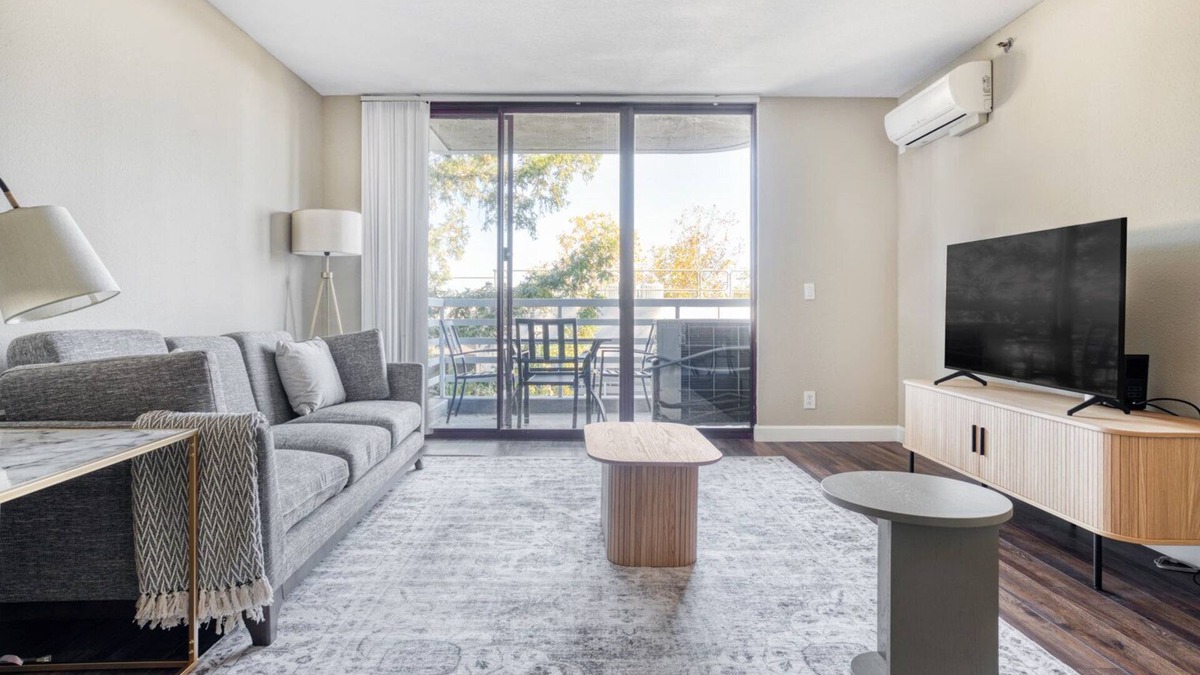 Cupertino Apartment | Upscale Cupertino 1BR w/Gym & Pool, near Apple & Google, by Blueground