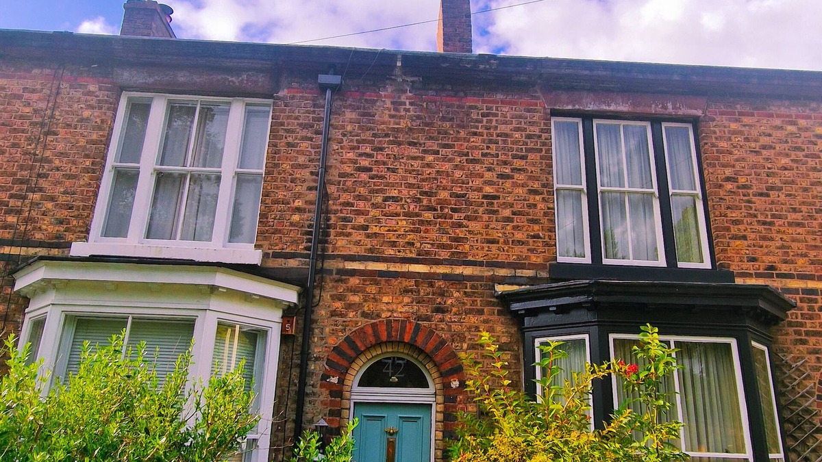 Liverpool Apartment | Upscale Family Home, Beautiful Setting