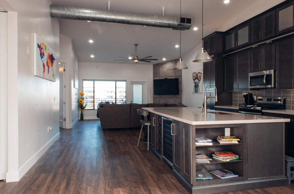 Camelback East Apartment | Upscale Fully Renovated Biltmore Penthouse