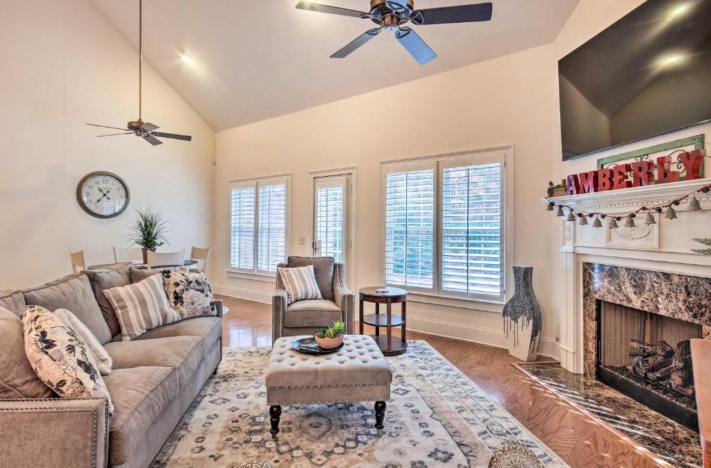 Aiken House | Upscale Home with Poker Room Less Than 1 Mi to Golf!
