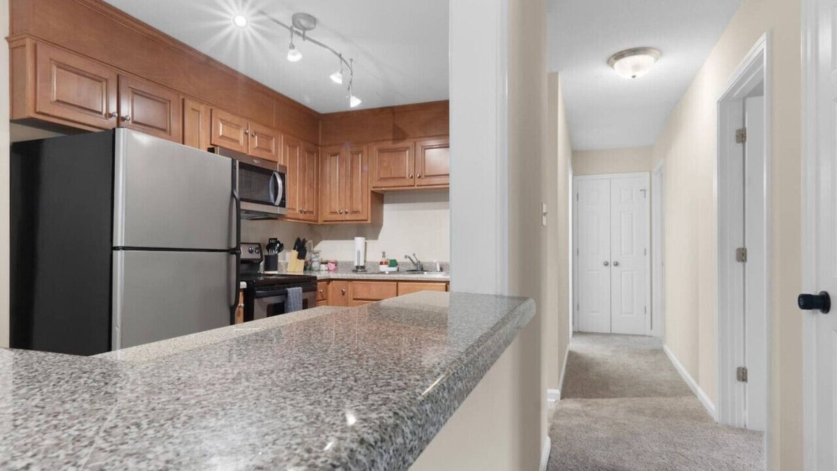 Crabtree Apartment | Upscale King 3 Bed Suite—Mins to Downtown Raleigh!