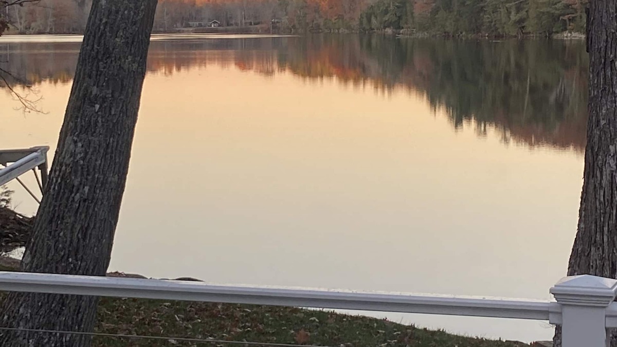 Bucksport Cottage | Upscale Lakefront Cottage - Kayaks, Jacuzzi for 2, A/C, 45 min to Bar Harbor