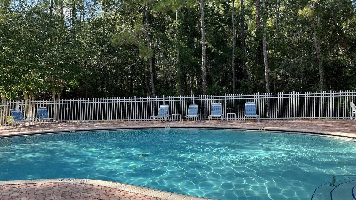 New Tampa House | Upscale Long Stay -KING Bed -POOL-Wifi -Tampa Palms -Moffitt -Gated -Pets OK-HK1