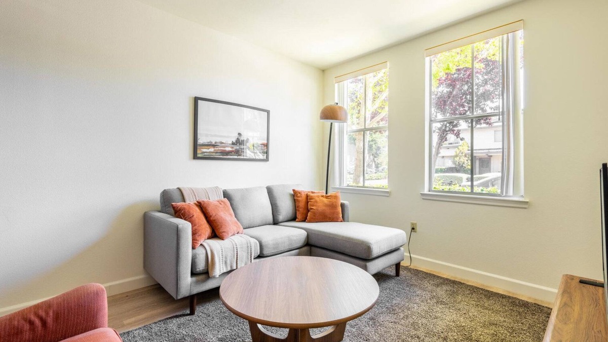 Mountain View Apartment | Upscale Mountain View 2BR w/Pool & Courtyard, nr Shops, by Blueground