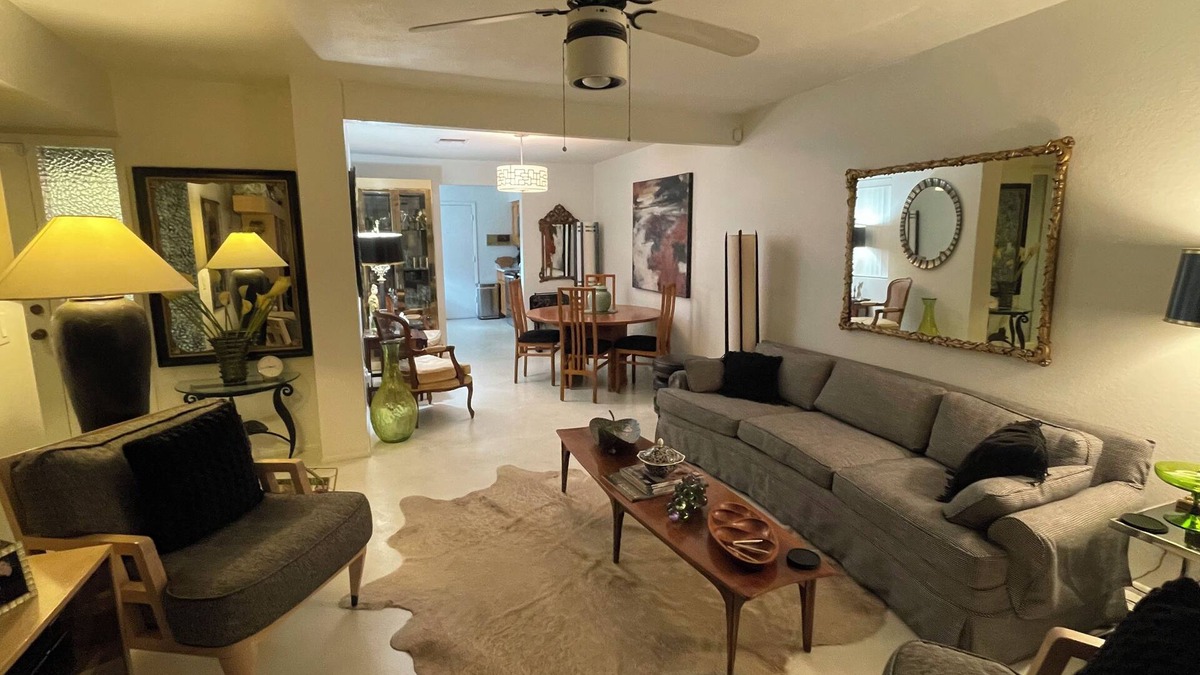 Tucson House | Upscale Patio Home with Designer touches in Tucson Close to TMC/Riverwalk