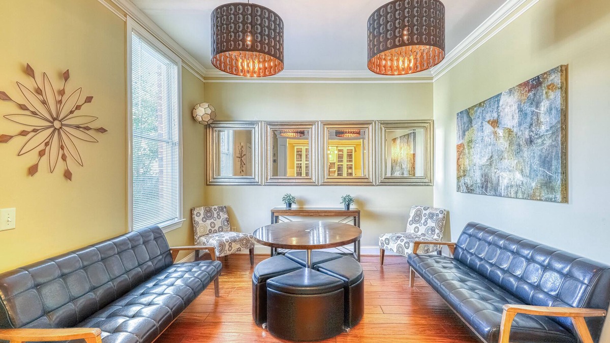 Old West Broad Neighborhood House | Upscale Savannah getaway with WiFi - one mile from downtown