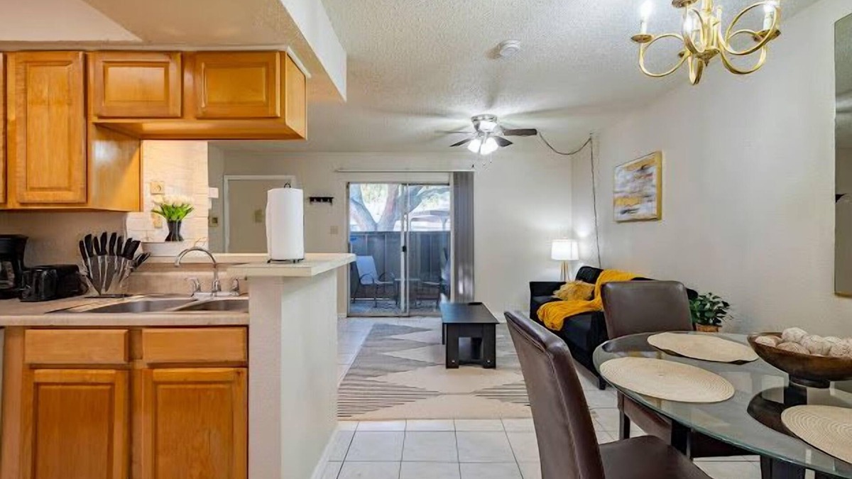 Webster Apartment | UpscaleApartment,Pool,NRG Stadium,Free Parking,Medical District