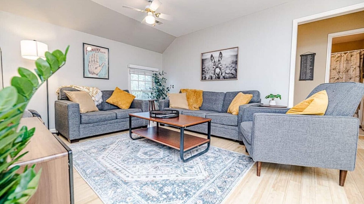 Southern Pines House | Upstairs at the Estate - Across from SP Golf Club