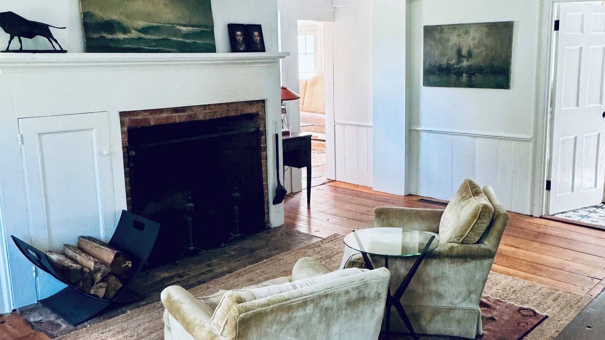 Valatie House | UPSTATE NY FARMHOUSE ESTATE W POOL - Rent&Sale