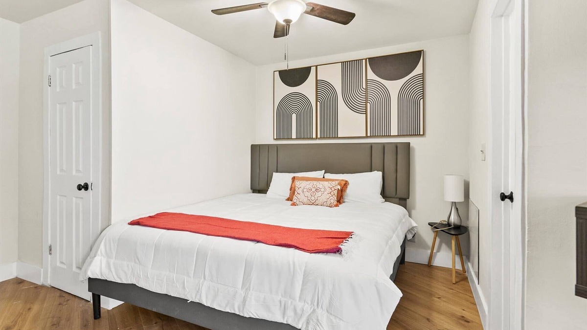 Huntsville Apartment | Upstay: Modern Studio Steps from Merrimack Park