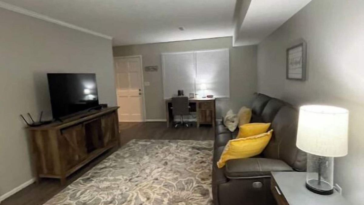 Lexington House | Uptown Lexingtonnn