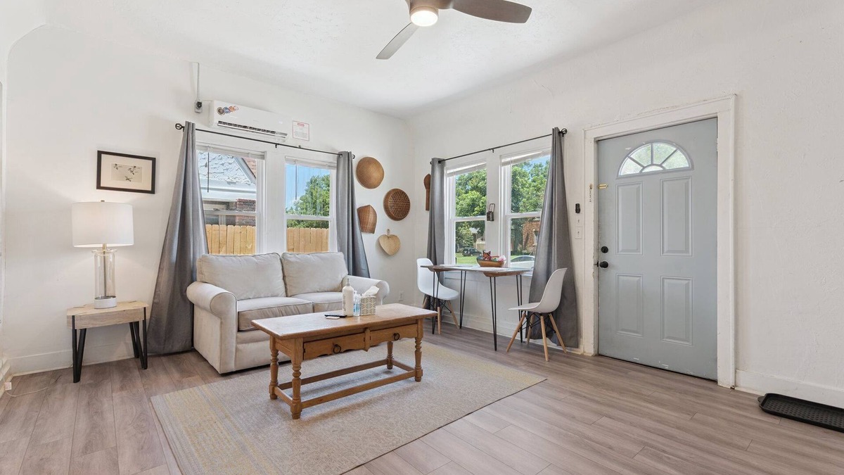 Central Oklahoma City House | Uptown OKC Studio | $1500/month | Kitchenette + Queen Bed