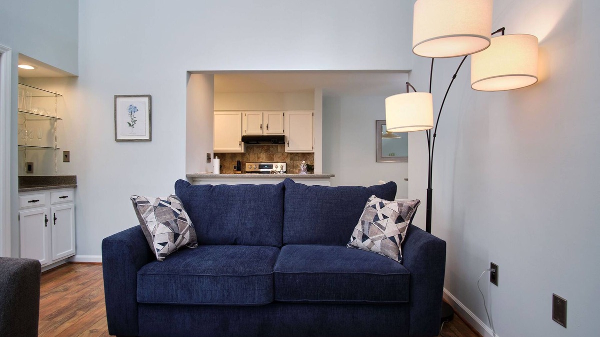 Fourth Ward Condo | {Uptown Paradise} Condo with a View