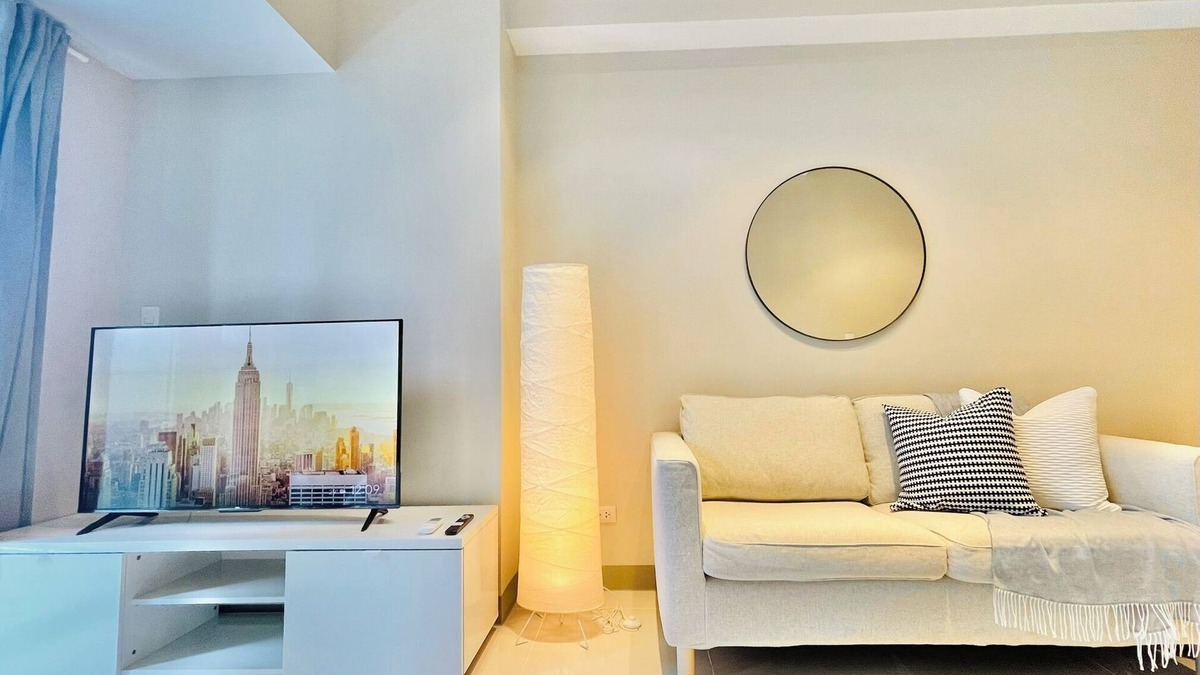 Bonifacio Global City Apartment | Uptown Parksuites 2