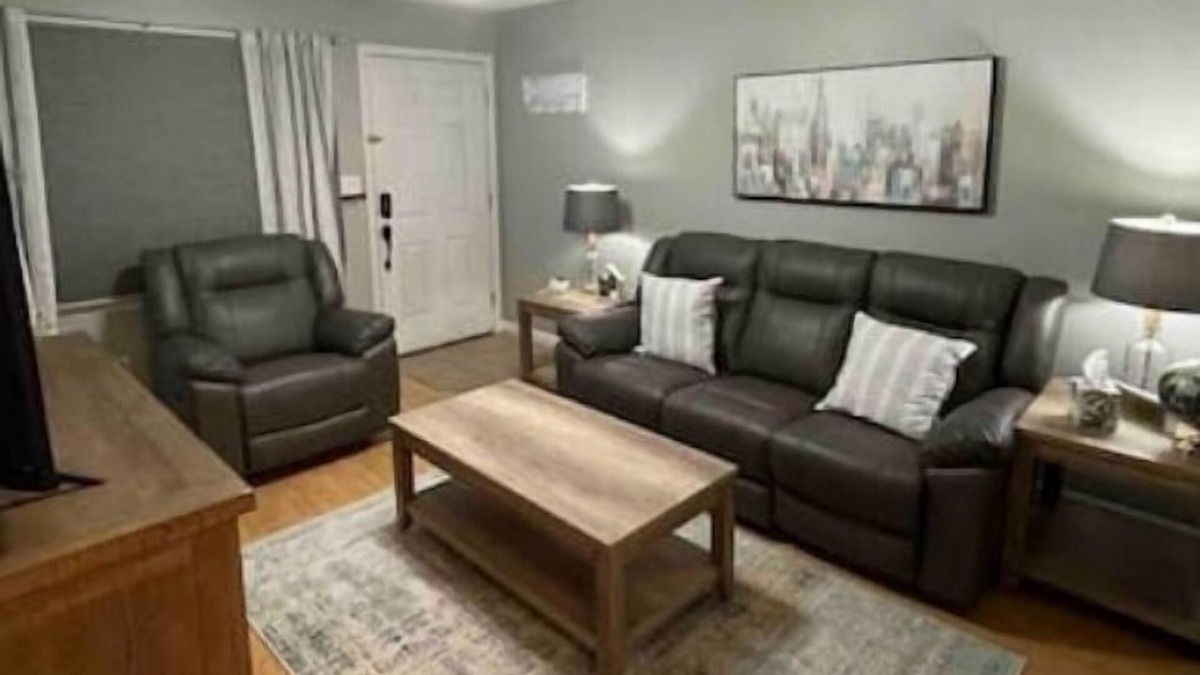Thomasville Condo | Uptown Thomasville